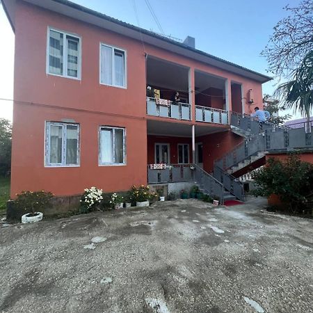 Los-Polos Hermanos Batumi Luaran gambar