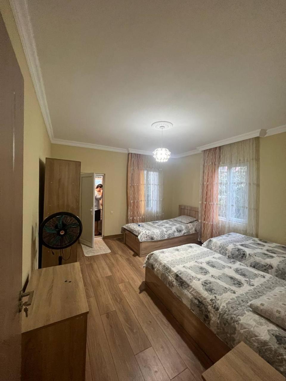 Los-Polos Hermanos Batumi Luaran gambar